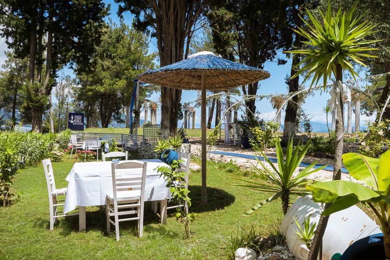 Villa Spiaggia Bianca Dafnila Eksteriør bilde